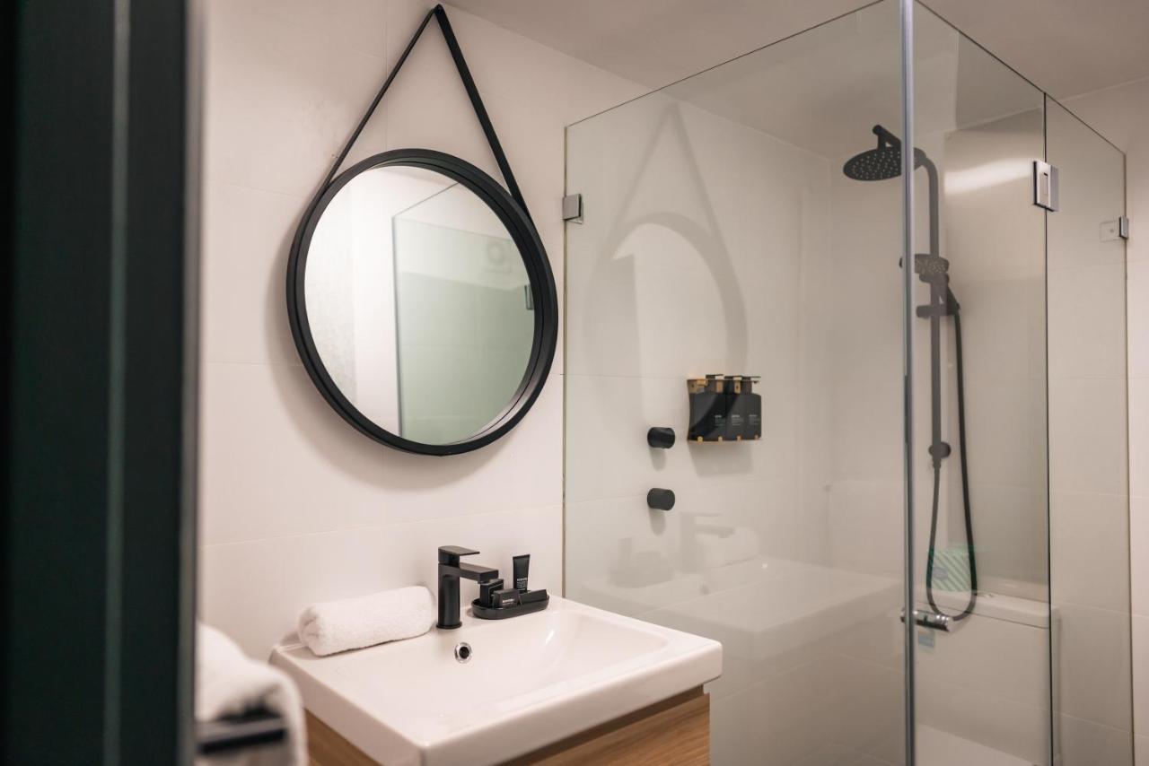 The Blue Hotel Bondi Sydney Bagian luar foto