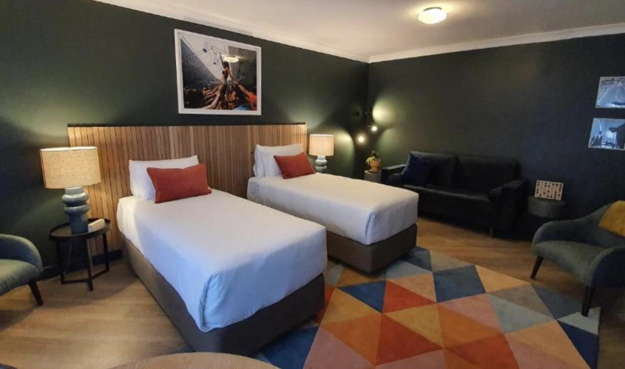 The Blue Hotel Bondi Sydney Bagian luar foto